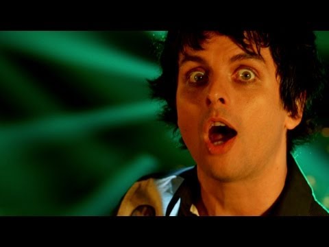 Green Day en Triumph dans le clip de « Kill The DJ »